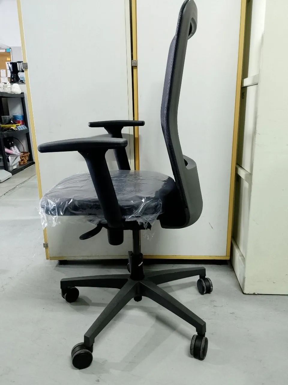 Cadeira Flexform Tecton Presidente  - Foto 3