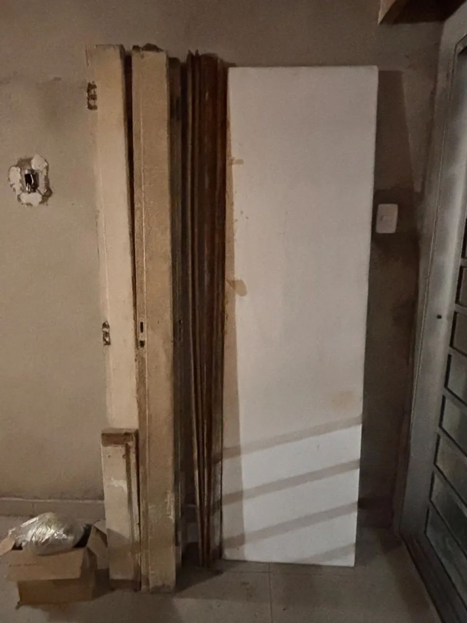 batentes e portas - Foto 2