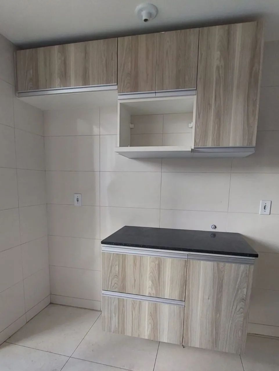 Vende se hack com Painel e armários  - Foto 2