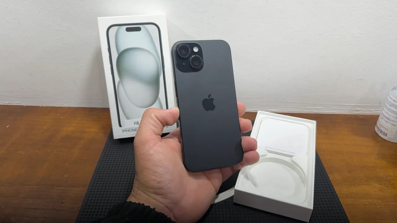 Iphone 15 128GB Rosa - semi novo 