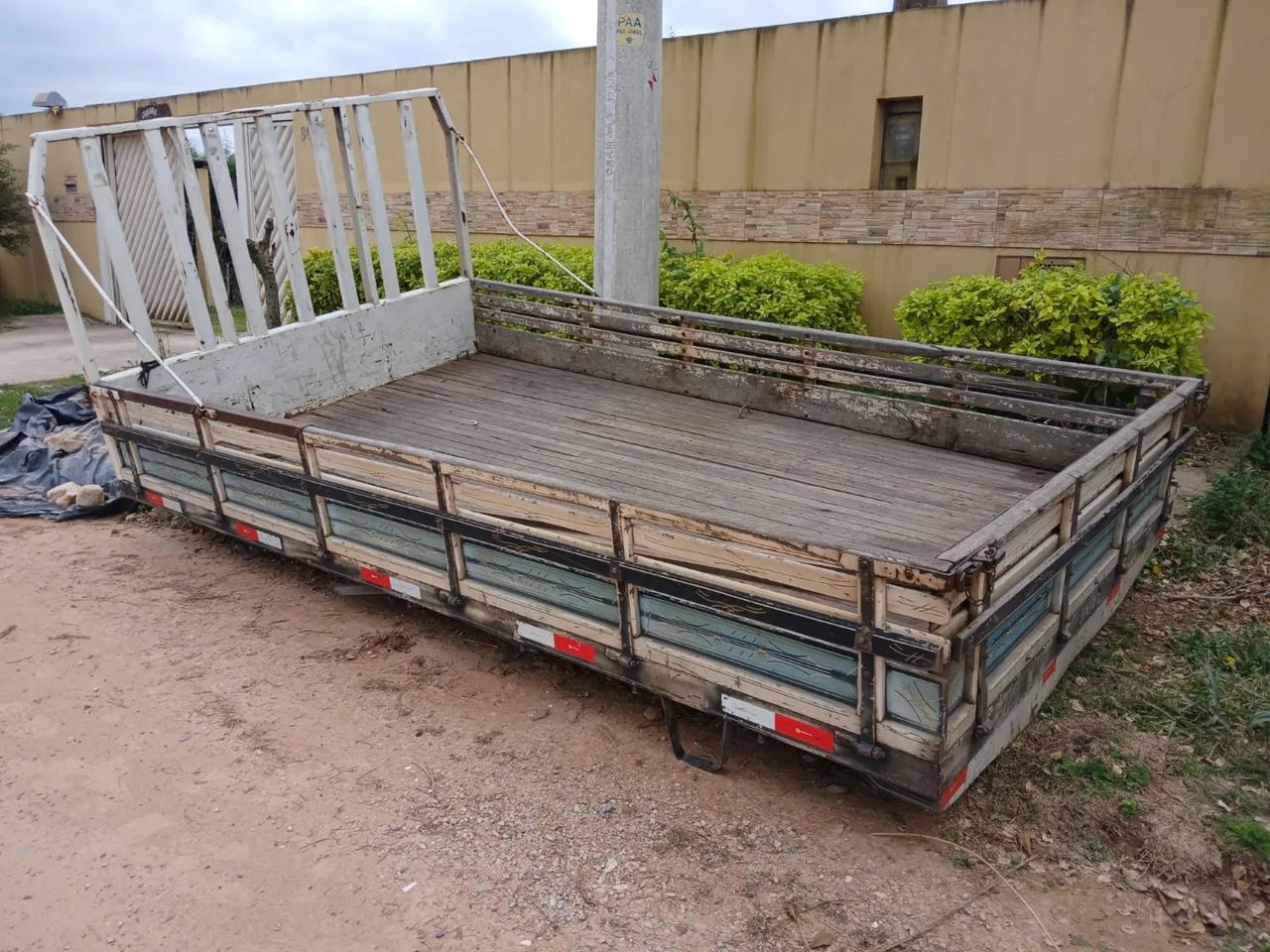 Carroceria de madeira para iveco , sprinter chassi , master chassi 