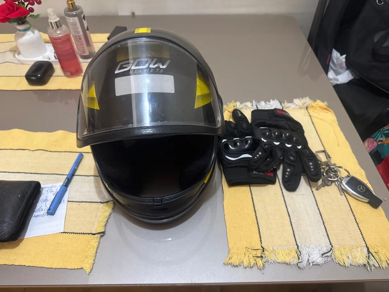 Capacete luva pra sua segurança