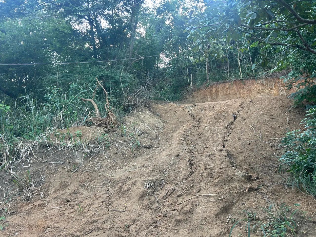 Vendo terreno de 900m quadrados