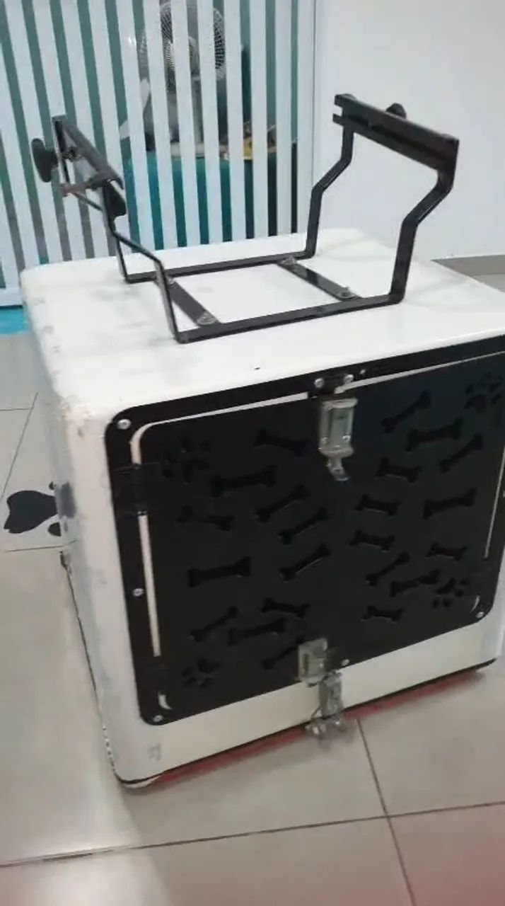 Caixa transportadora 