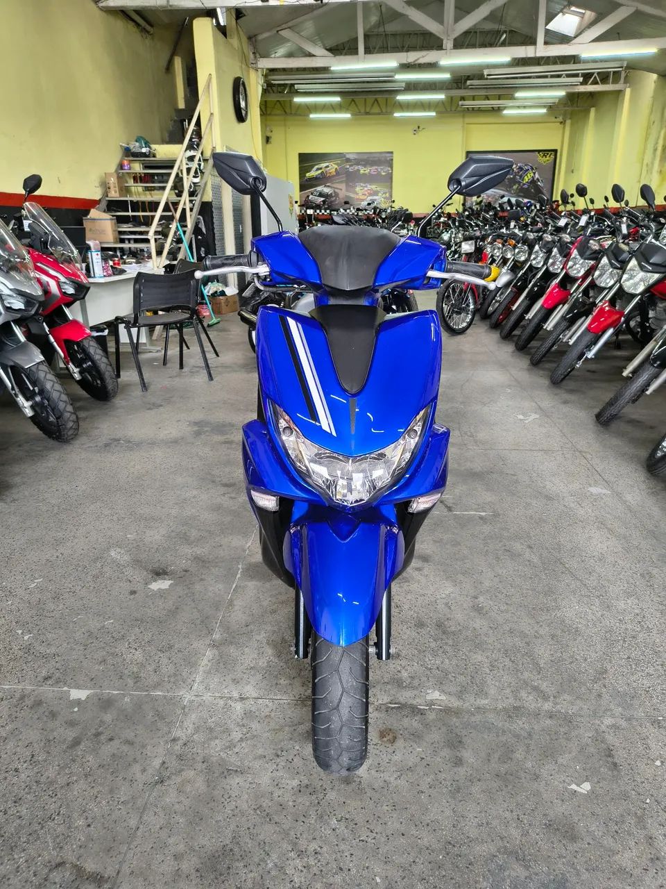 YAMAHA FLUO 125 ABS 2023 - Foto 4