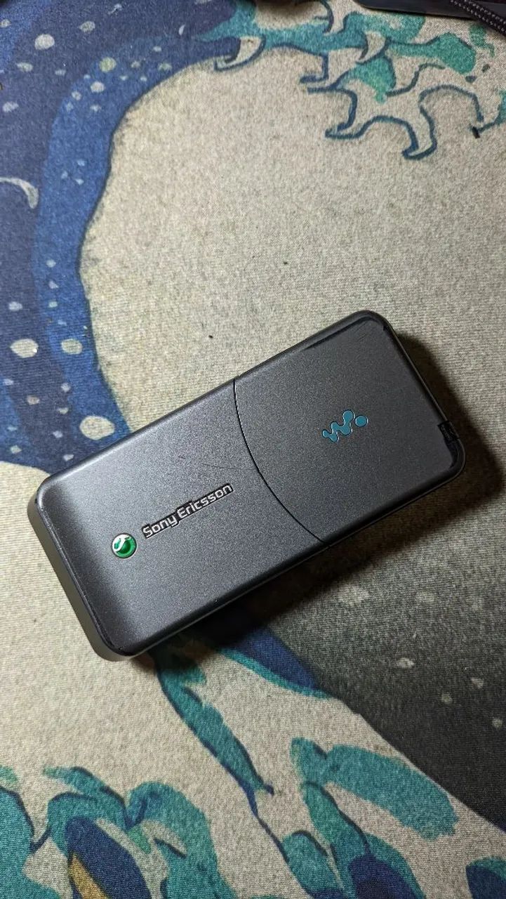 Sony Ericsson W580i - para restauração/peças  - Foto 2