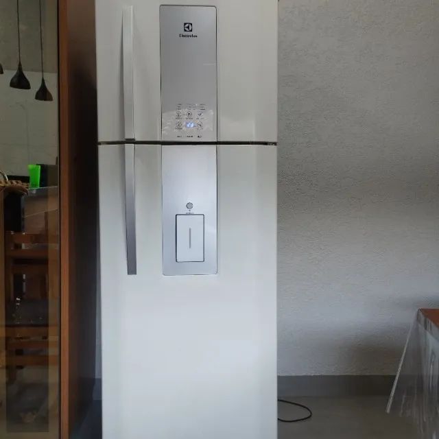 Geladeira Eletrolux 441lts - Foto 4