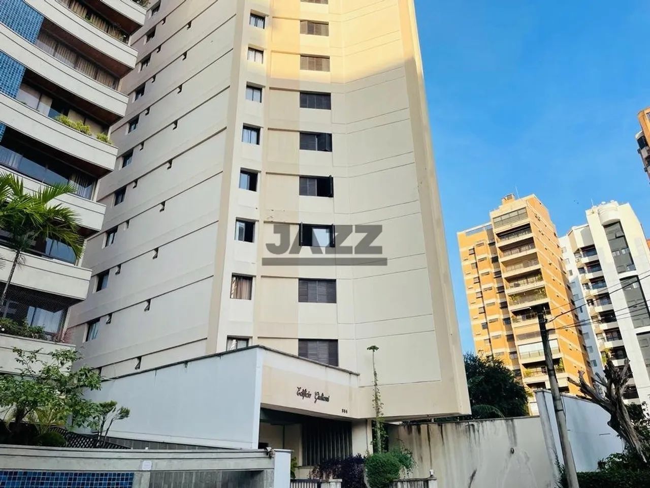 Apartamento à venda no Cambuí - Campinas