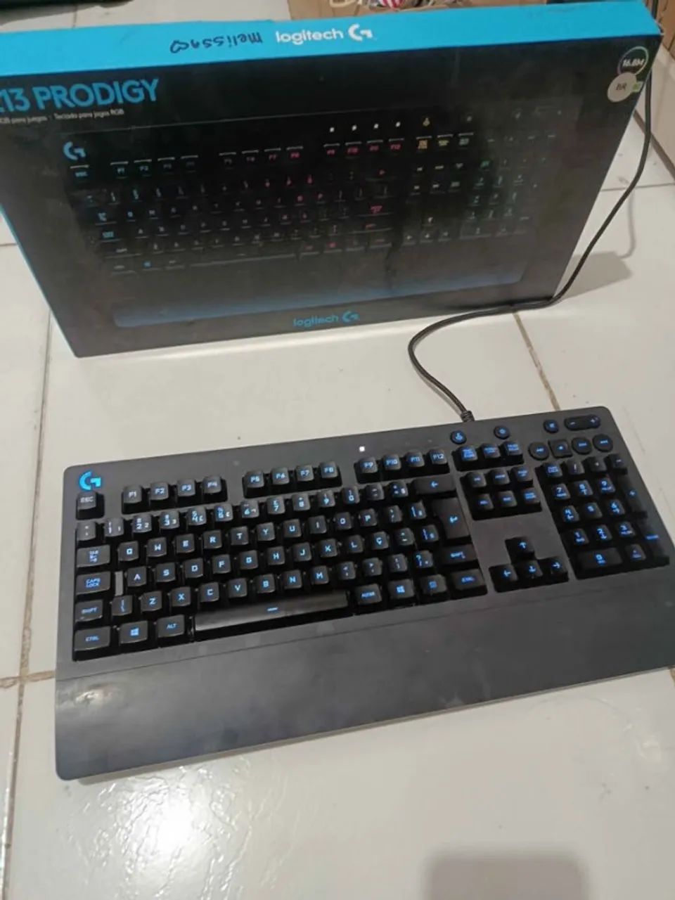 Teclado Logitech g213 prodigy