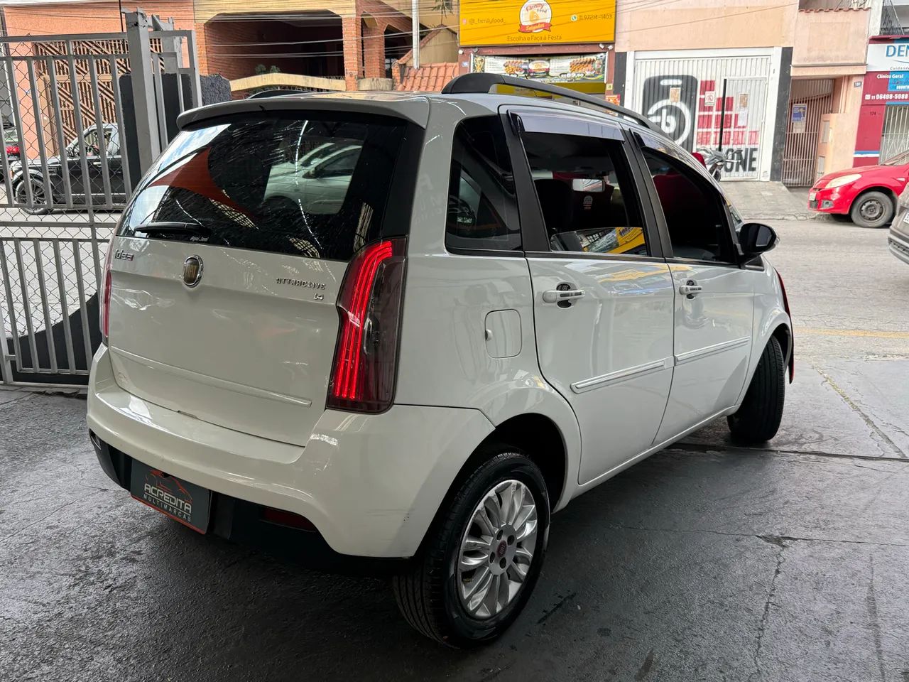 Fiat Idea Attractive 1.4 Fire Flex 8V 5P 2013 - Foto 4