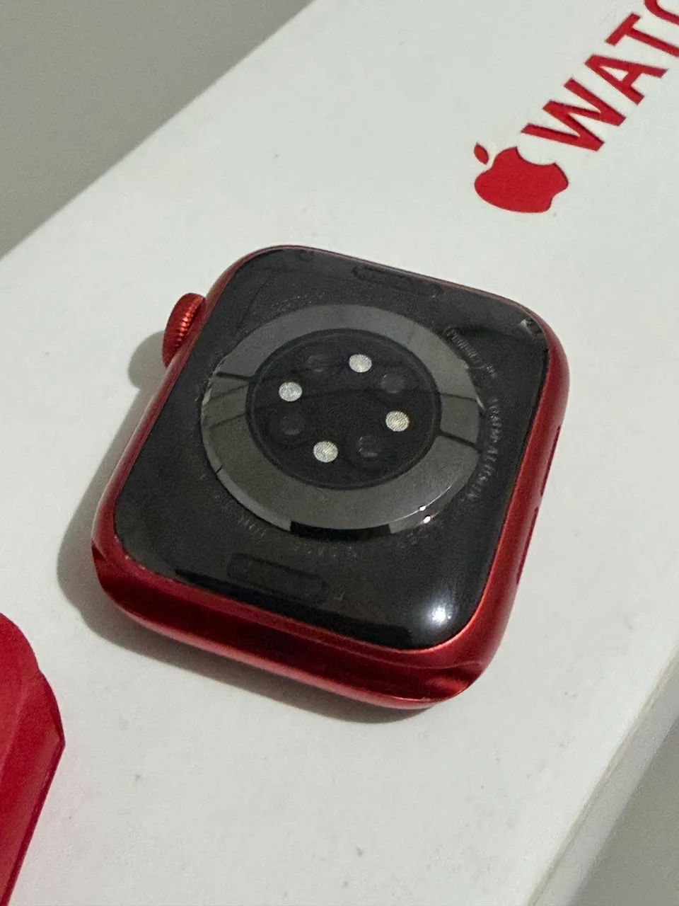 Apple Watch 6 40mm RED Super conservado - Foto 2