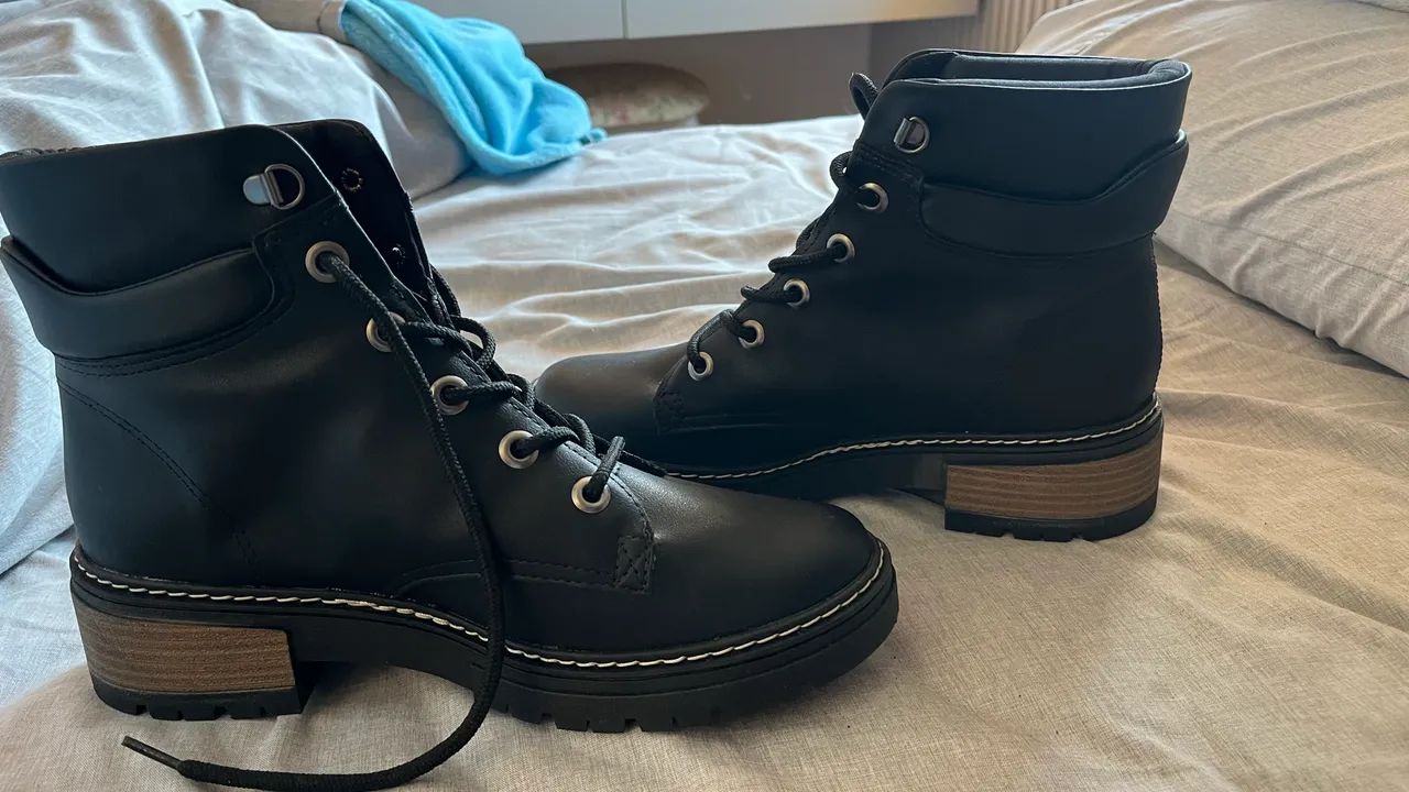 bota de coturno - Foto 3