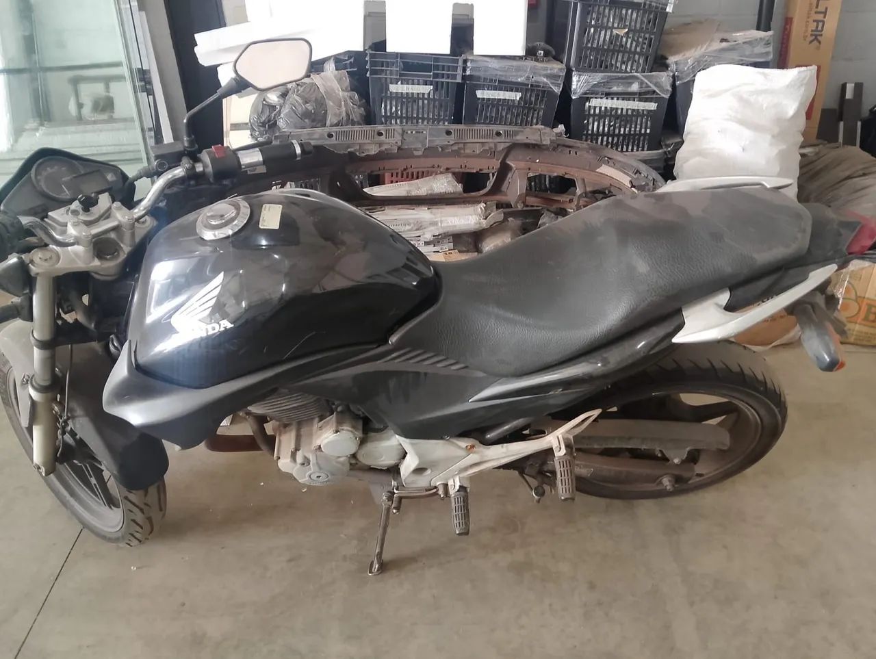 Vendo CB300  - Foto 3