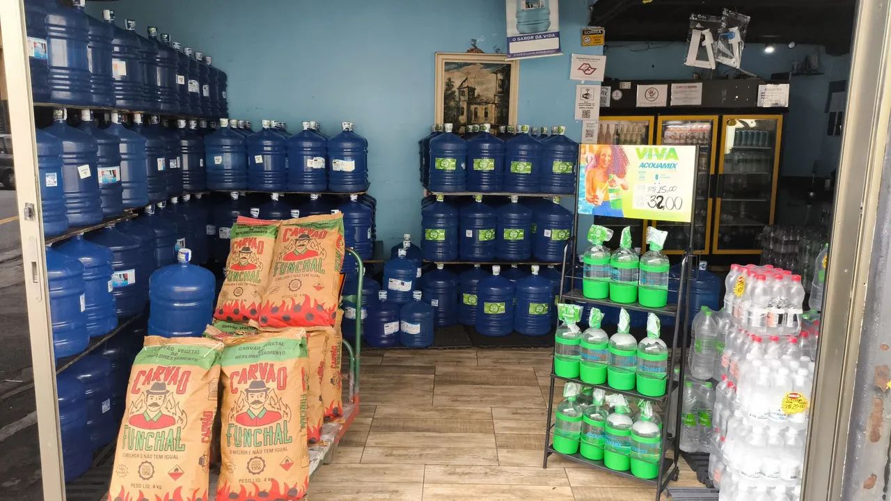 Distribuidora de água a venda z.o. aceito veículo (a analisar,). . - Foto 3