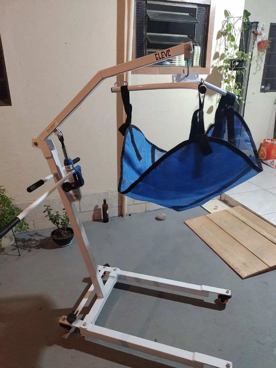 Guincho/elevador de pacientes - Foto 3