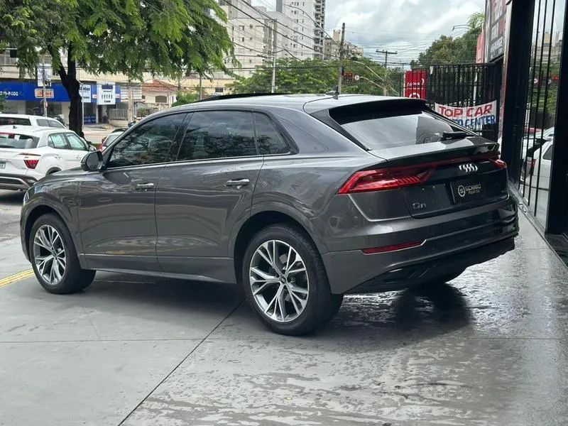 Audi Q8 E-tron Performance Black (elétrico) 2021 - Foto 2