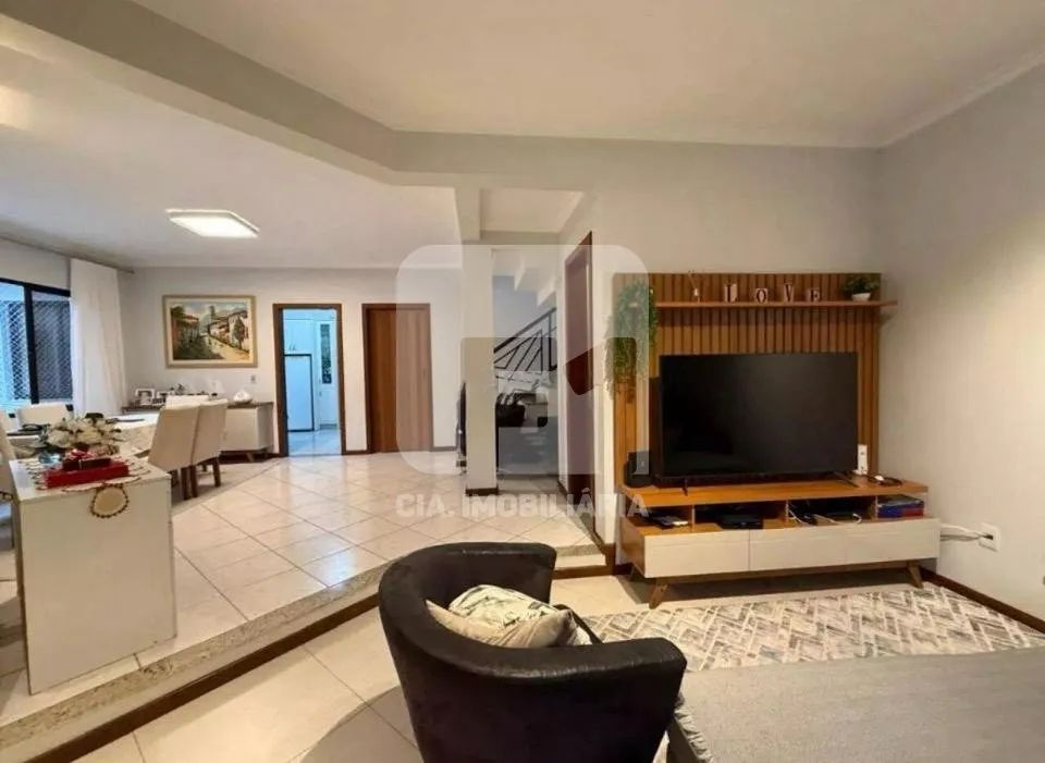 Casa de 4 dormitórios à venda no Itacorubi - Foto 3