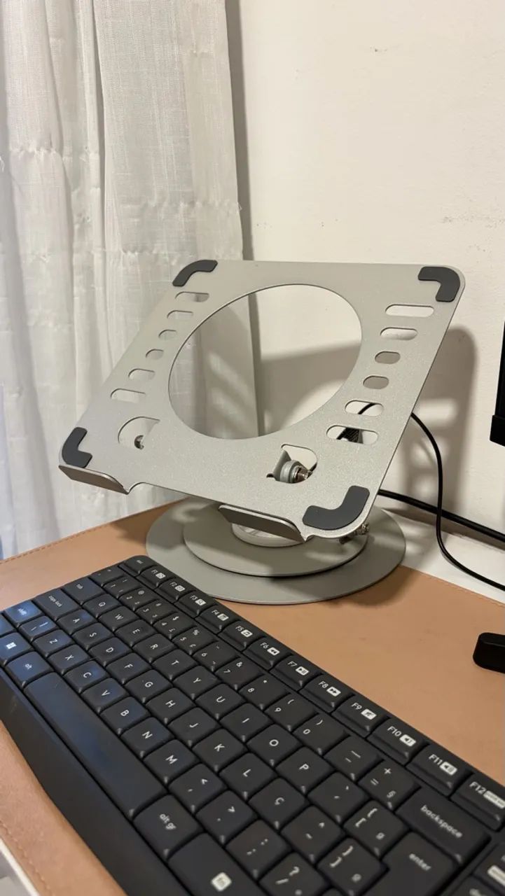 Suporte para notebook/tablet regulável e giratório