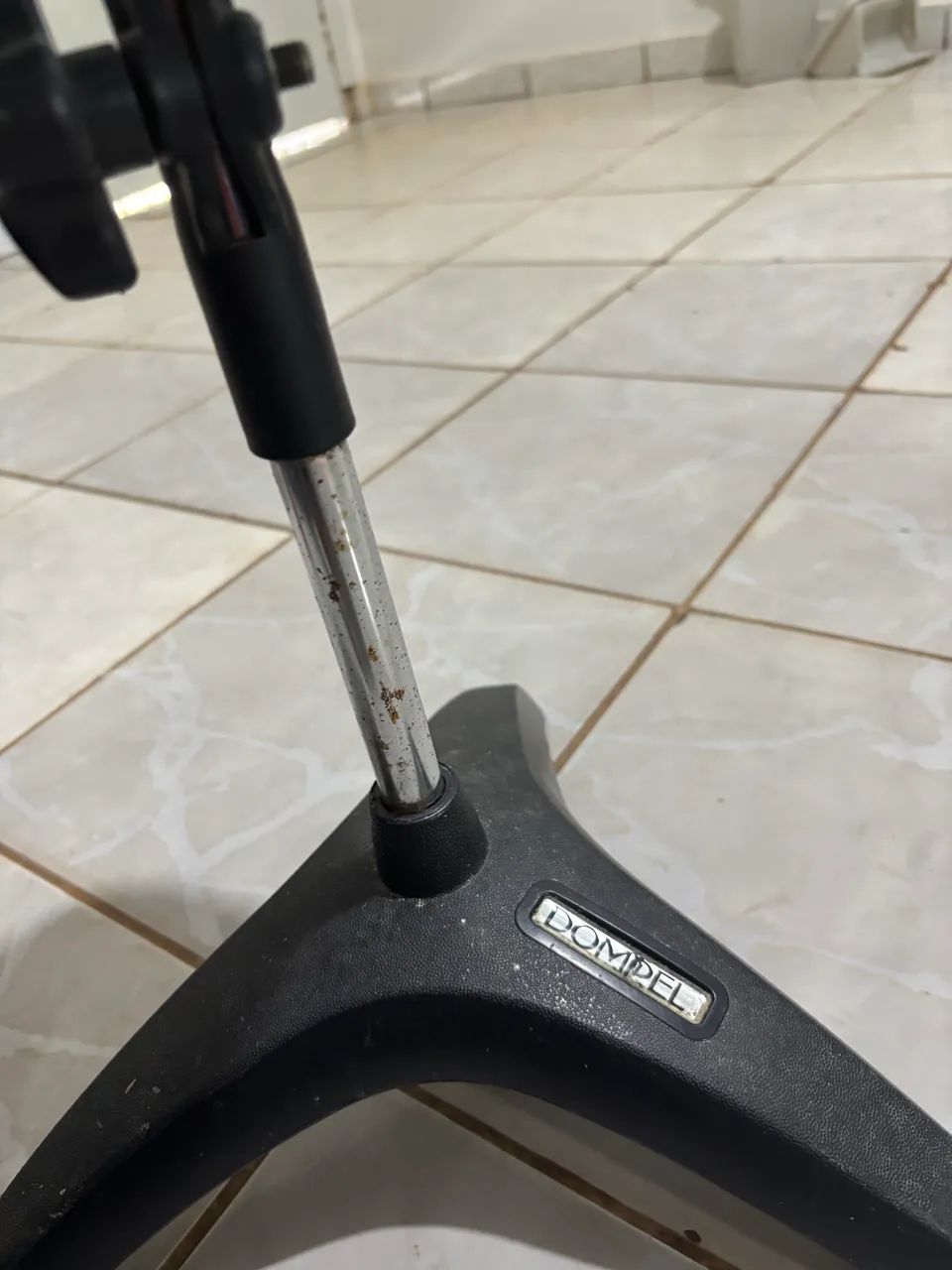 Vendo tripé para pedicure - Foto 4