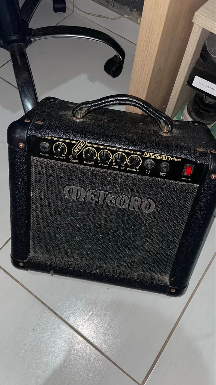 Cubo meteoro guitarra