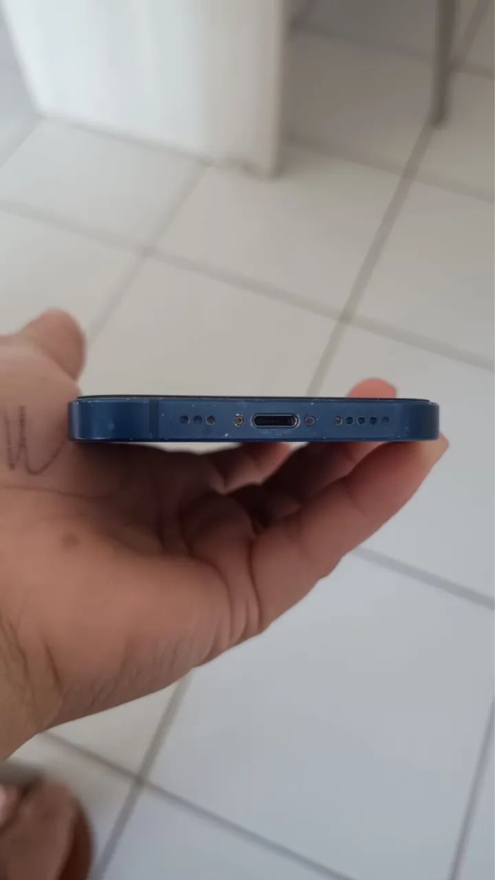 iPhone12 64g em perfeito estado bateria 100%