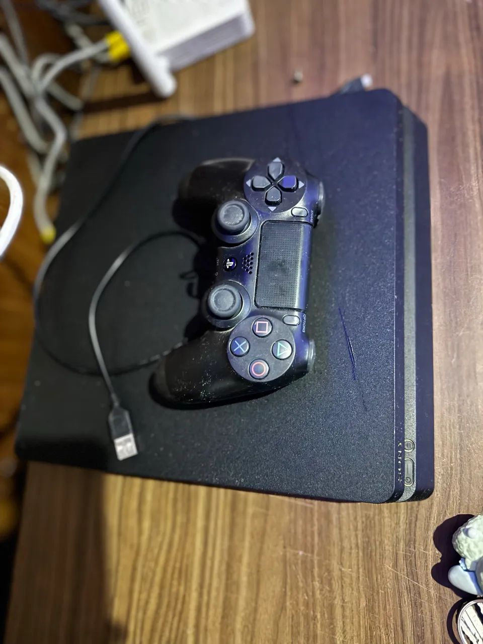 PS4 ,slim 1 terá 