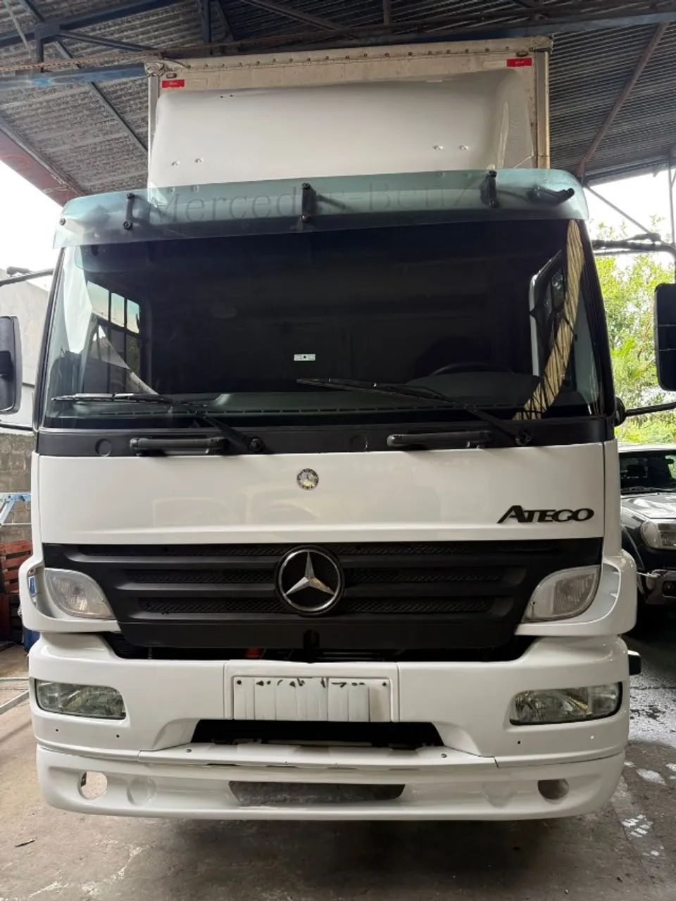 Mercedes Benz Atego 2425 2009 Completo - Aceita Troca