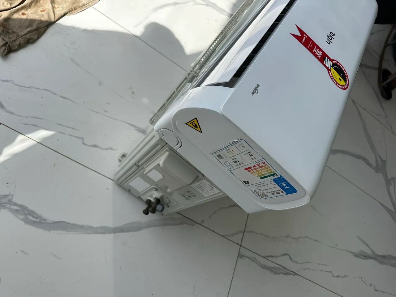 Ar 9.000 btus inverter  semi novo - Foto 2