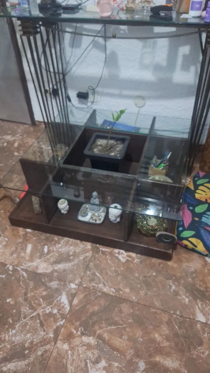 Mesa de centro com tampo de vidro - Foto 3