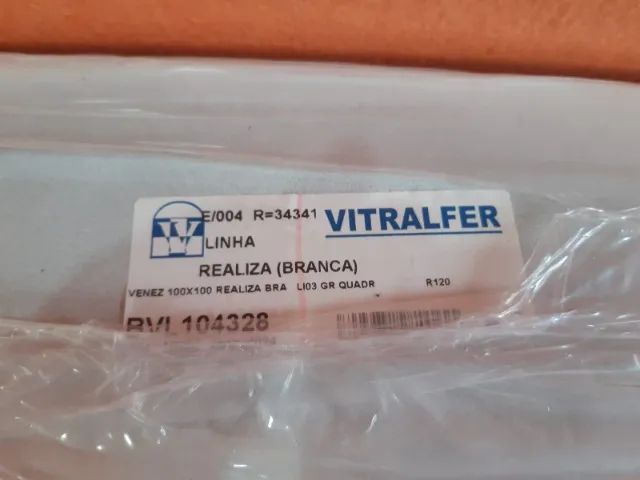 Janela de Aço Veneziana 100x100cm marca Vitralfer Branca - Foto 2