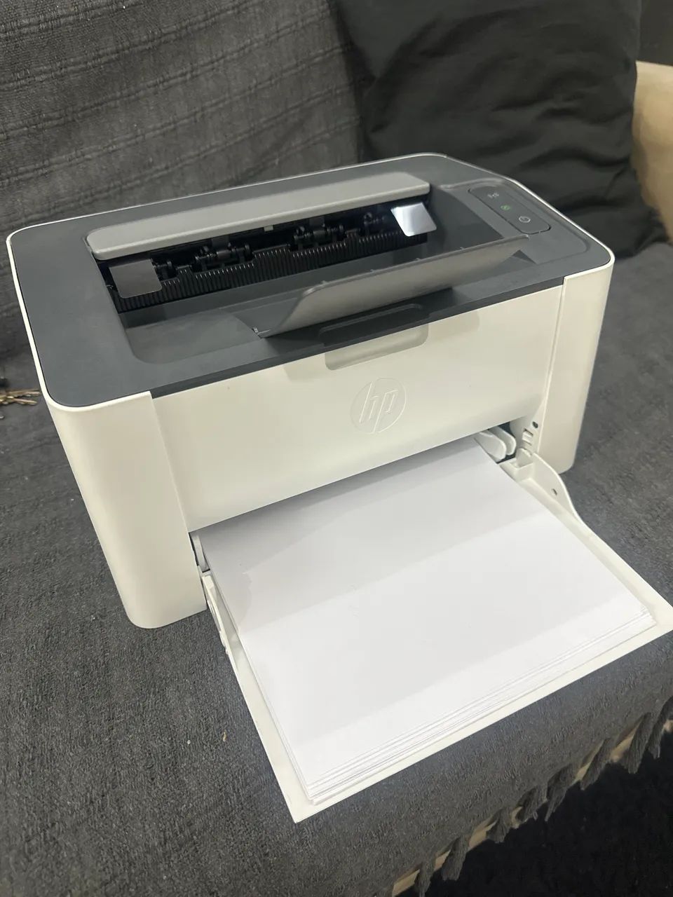 Impressora HP LASER 107w nova