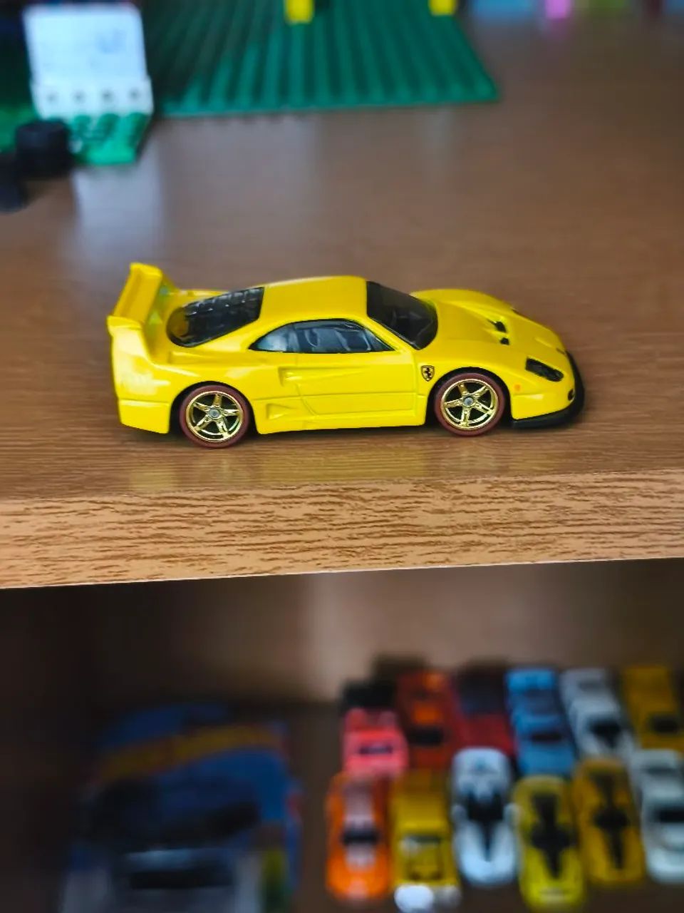 Lote Hotwheels amarelo  - Foto 4