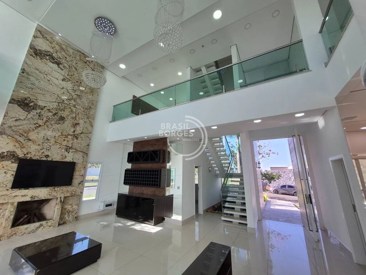 Sobrado de Esquina com 950 m², 4 Suítes, Elevador, Piscina e Gourmet, Saint Patrick - Foto 3