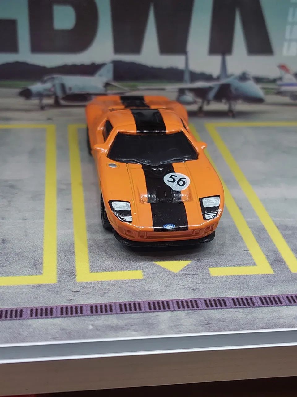 Matchbox Ford GT40 (laranja) 1/64 - Foto 3