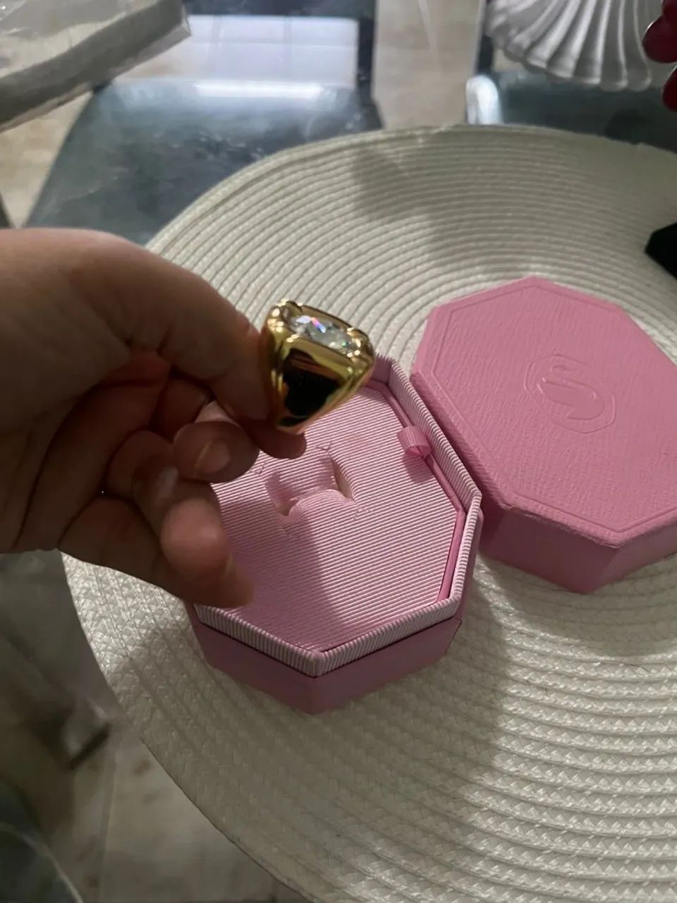 Anel swarovski dourado com ponto de luz prata  - Foto 2