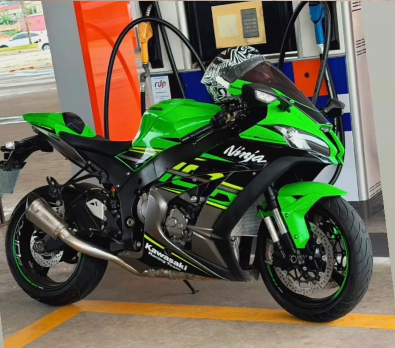 Kawasaki Zx-10/ Zx-10r 1000cc 2019 - 1498809004 | OLX
