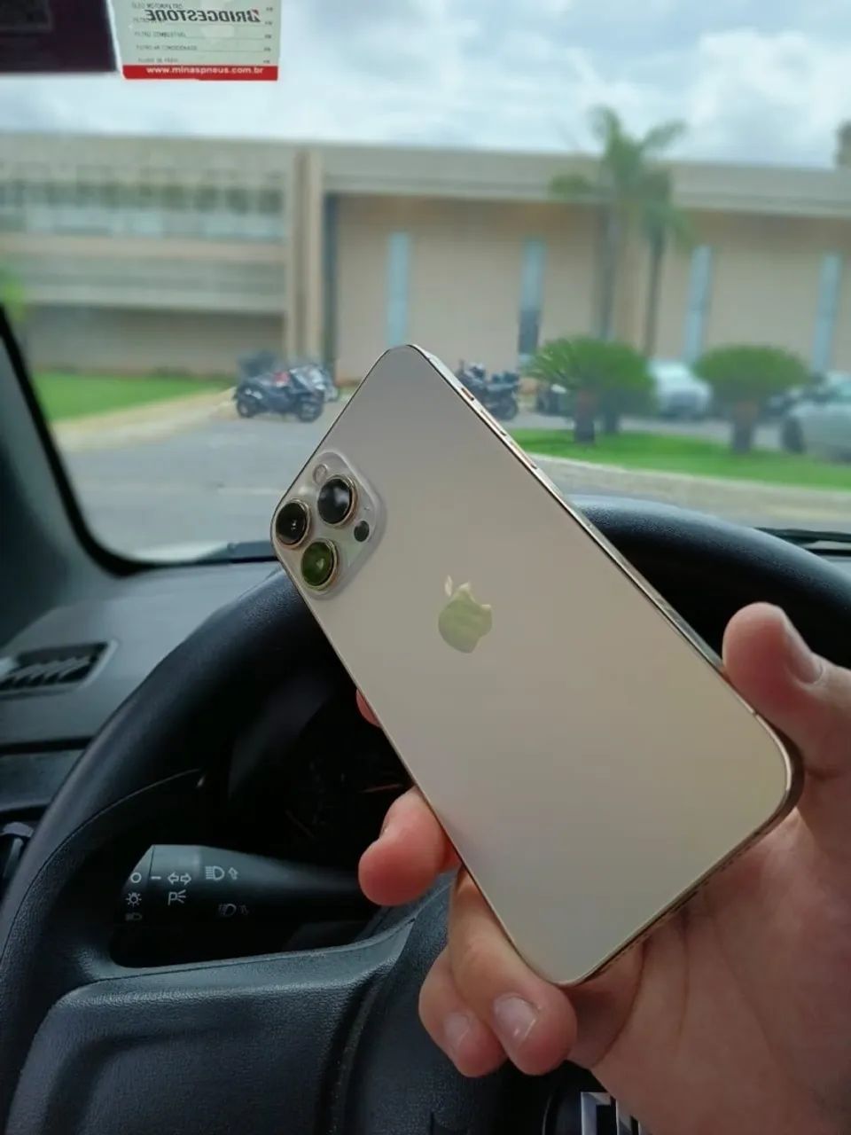 iPhone 13 Pro Max Gold - Foto 2
