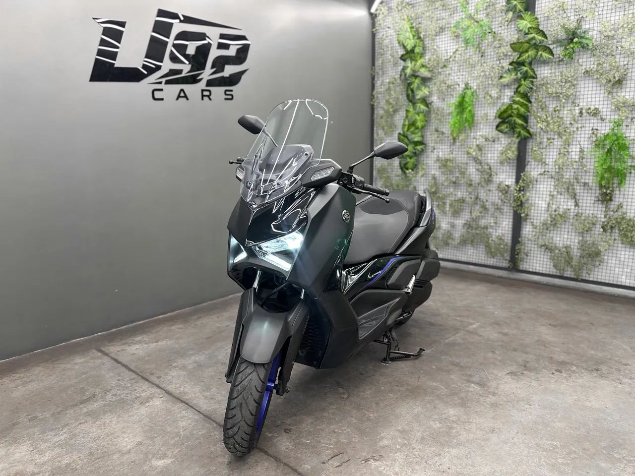 Yamaha XMAX 300 CONNECTED 