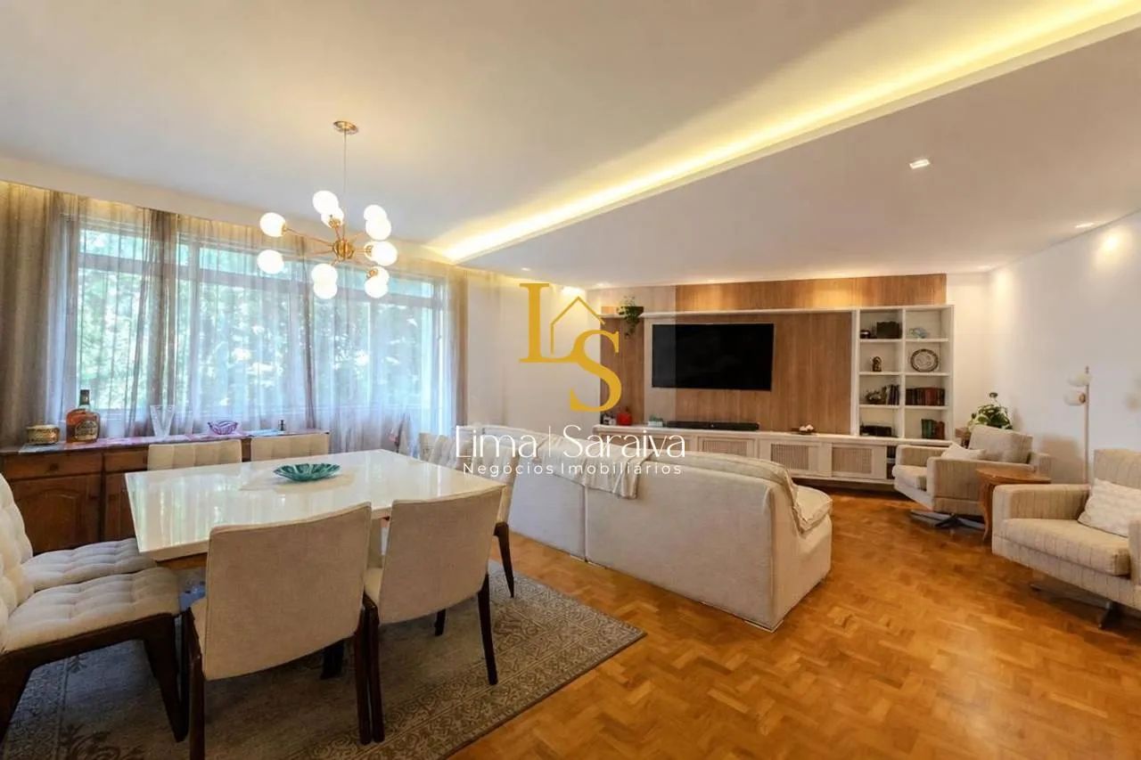 Apartamento com 3 dormitórios e 145 m² no Paraíso