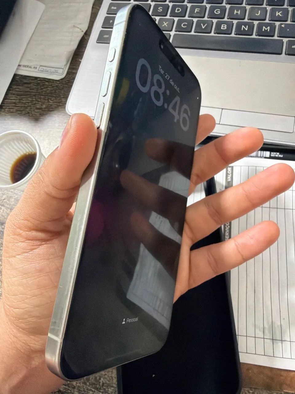 iPhone 15 pro Max fundo trincado - Foto 2