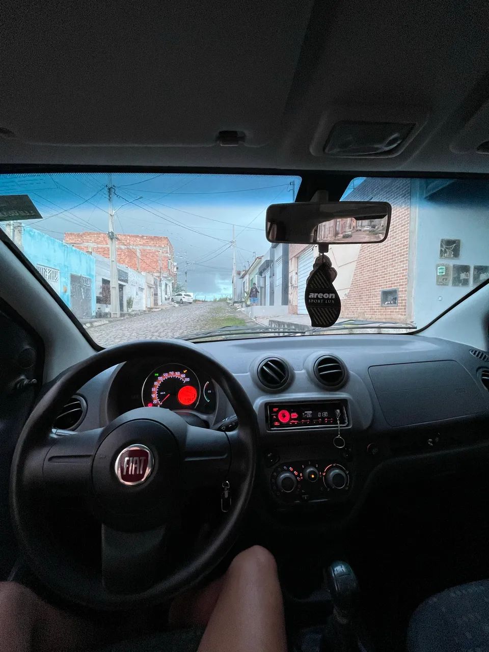 Fiat uno 2015 - Foto 3