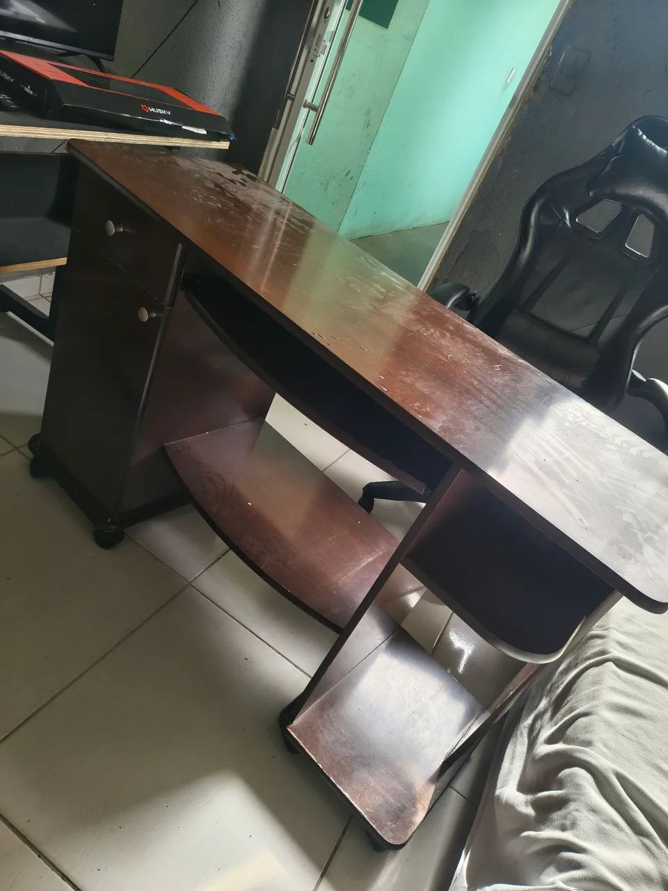 Mesa de computador  100$ pra ir embora  - Foto 2