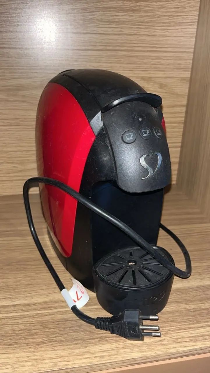 Vendo cafeteira 3 corações  - Foto 3