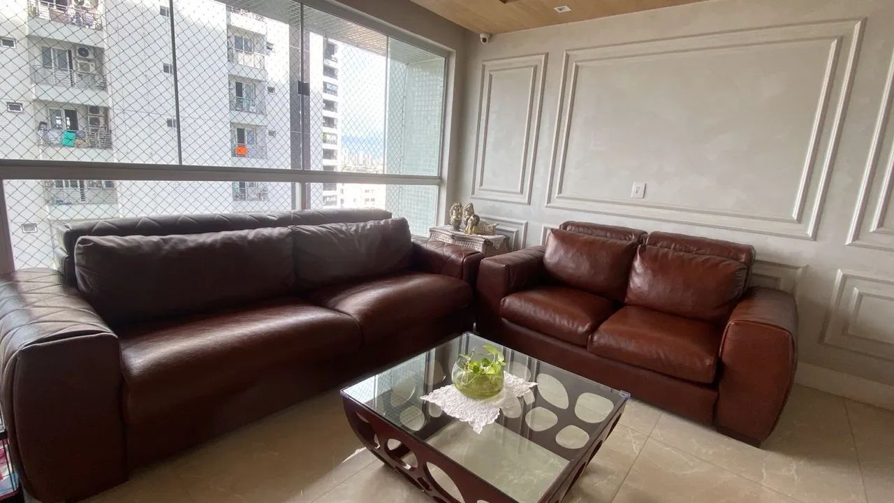 Vendo sofá de corino, com pouco uso. - Foto 3