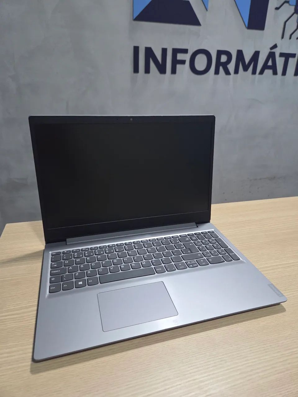 Notebook Lenovo i3 8 geração/ 4gb de ram e SSD 256gb