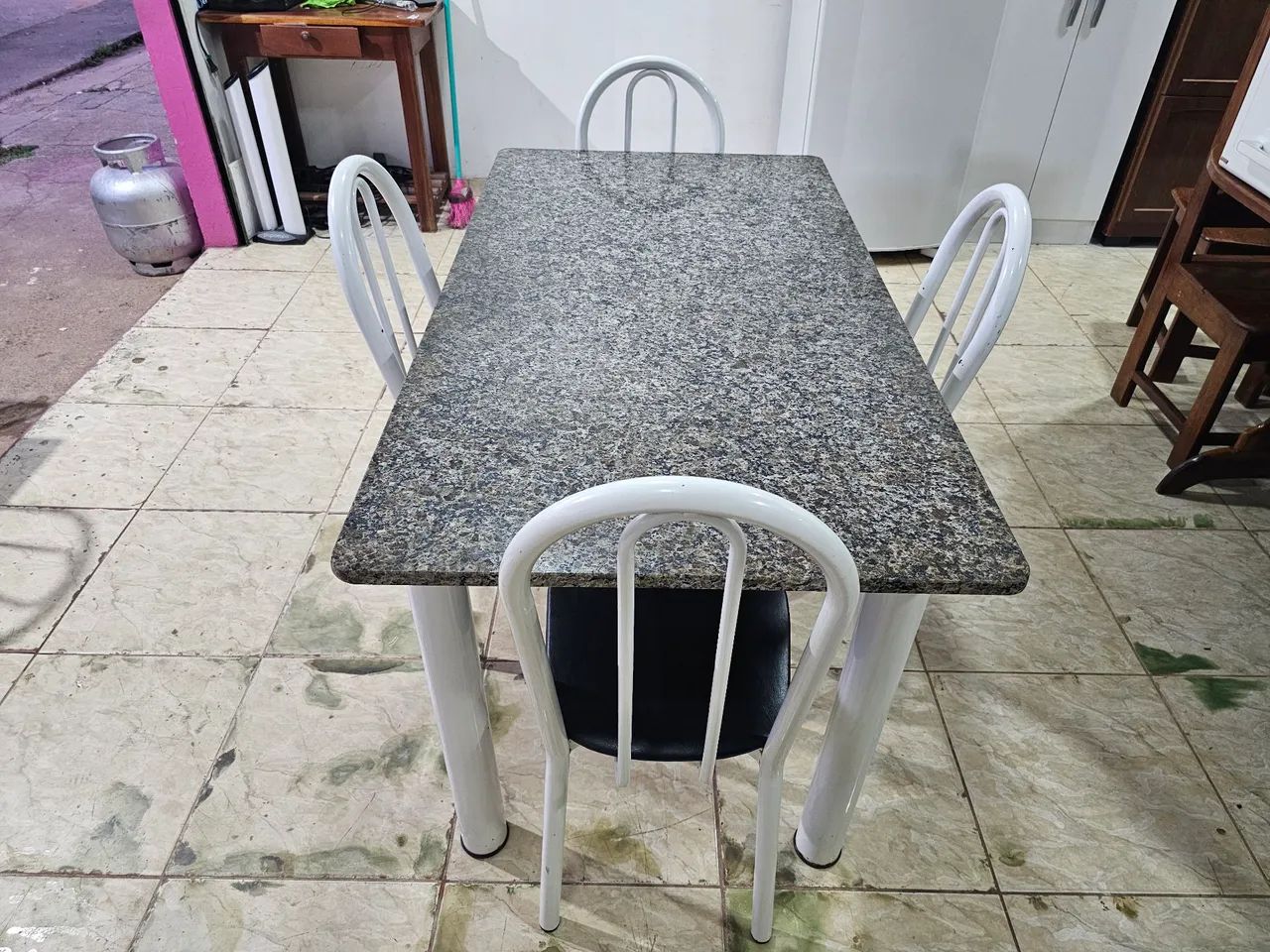 Mesa de mármore usada