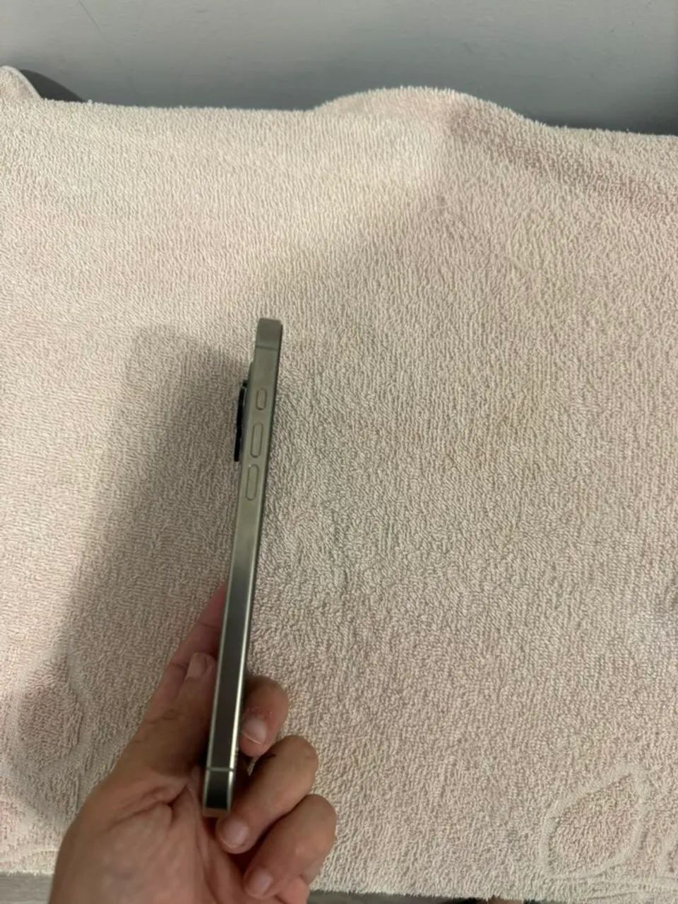 Iphone 16 pro max  - Foto 2