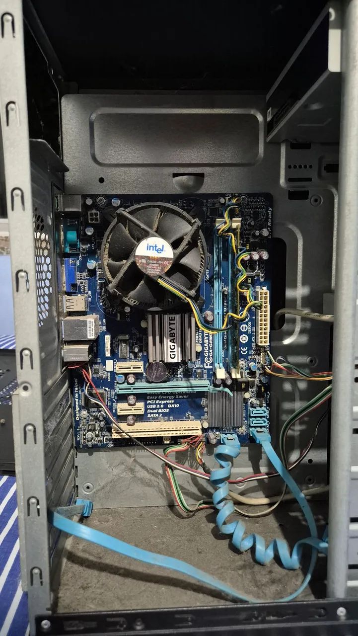 Processador Intel E3400 + 2gb RAM + placa mãe GA-G41MT-S2P + gabinete com leitor DVD  - Foto 2