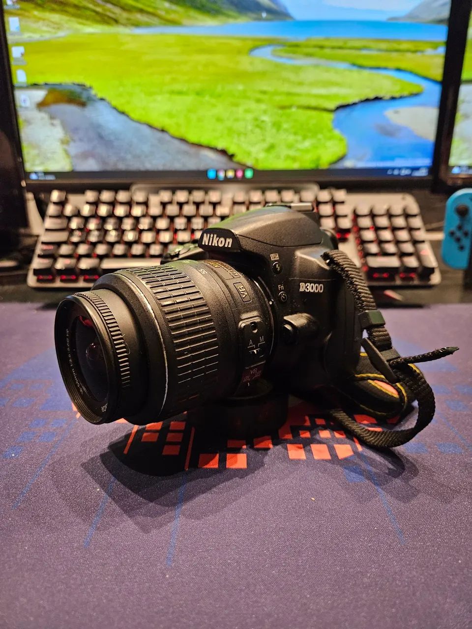 Nikon D3000 - Foto 3