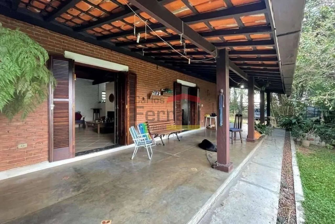 Casa Térrea Rústica - 22.000 metros com árvores frutíferas - Cotia